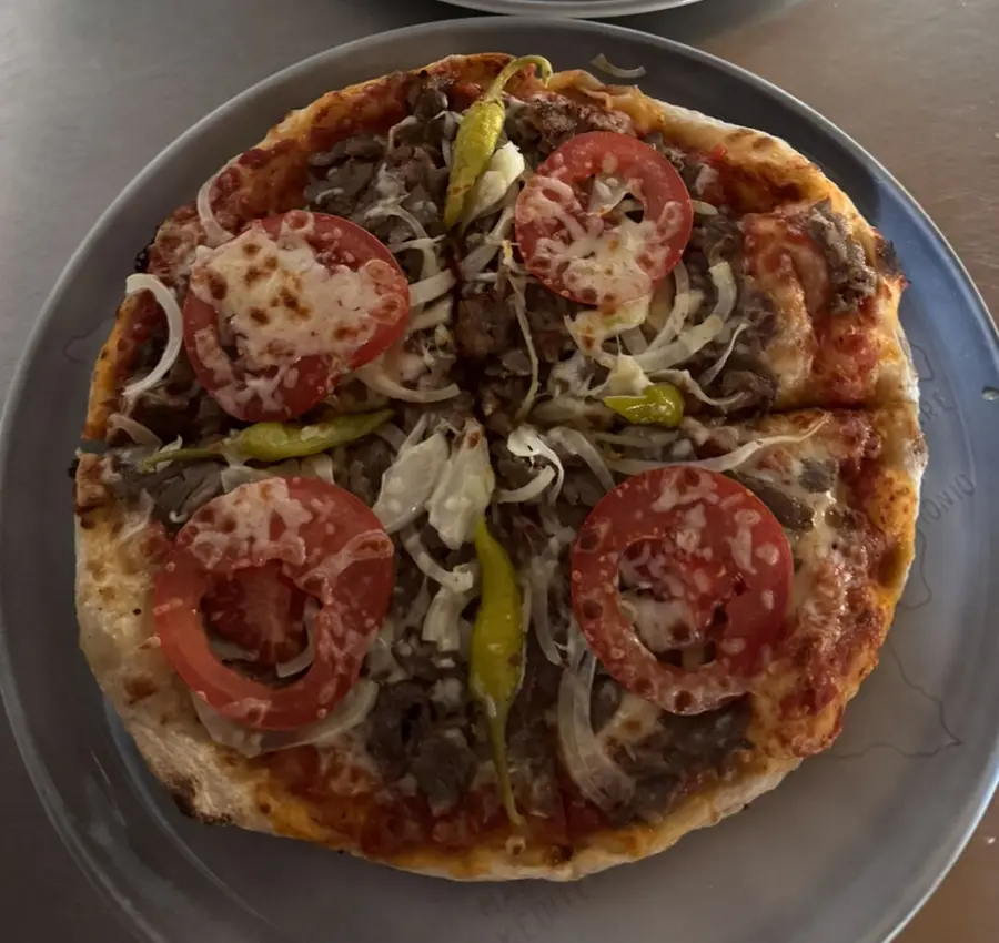 Döner-Pizza als herzhafter Sortimentsteaser
